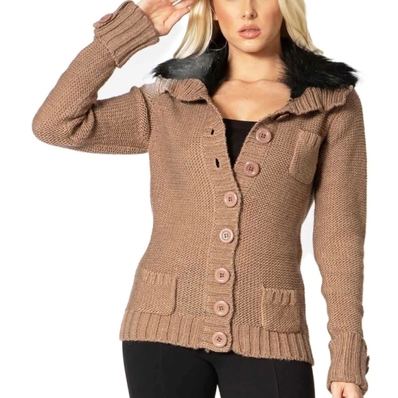 VERTIGO PARIS FAUX FUR COLLAR SWEATER IN NUBUCK L - Picture 8 of 13